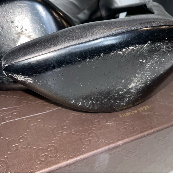 GUCCI Black Leather Logo Pointed toe Heels - Picture 8 of 10